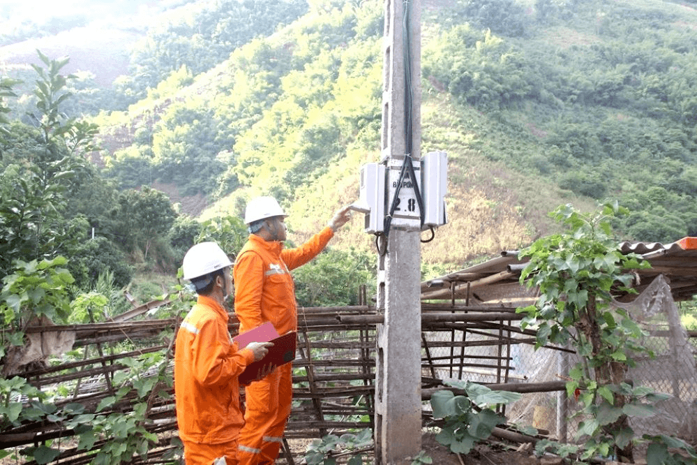 Bừng sáng ánh điện bản vùng cao Sơn La