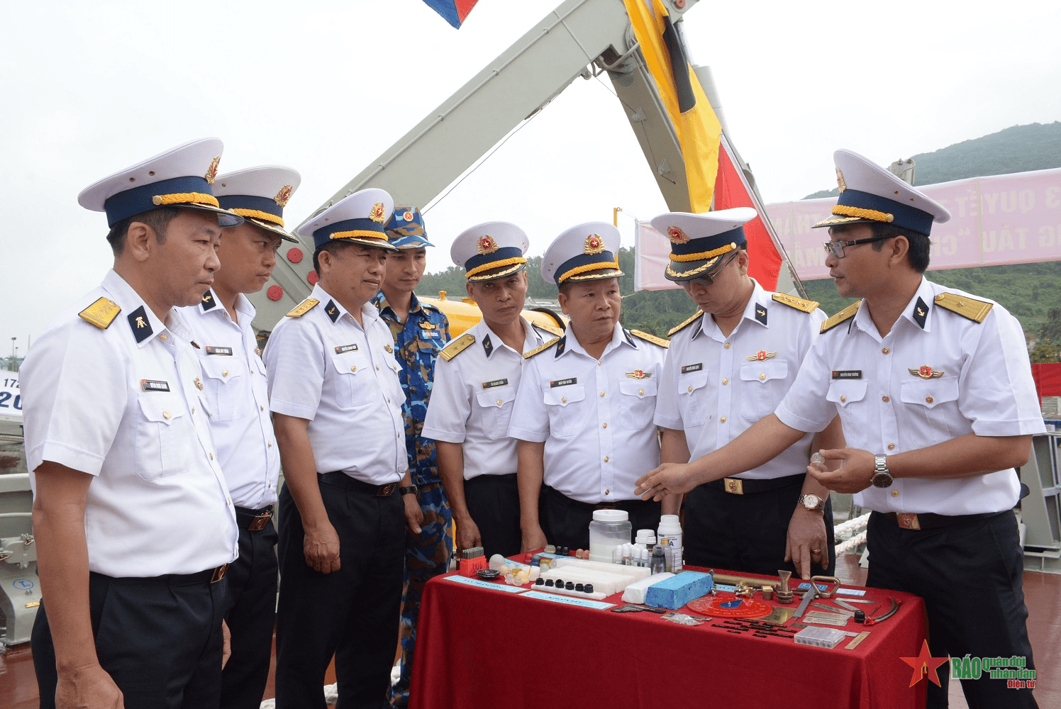 Theo dấu chân những người lính thợ Vùng 3 Hải quân - Bài 1: Khám phá những con tàu “chính quy, mẫu mực”