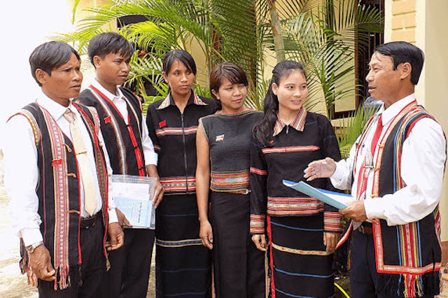 Hỏi-đáp pháp luật: Lập kế hoạch và thực hiện đào tạo nâng cao năng lực cho cộng đồng và cán bộ triển khai chương trình ở các cấp
