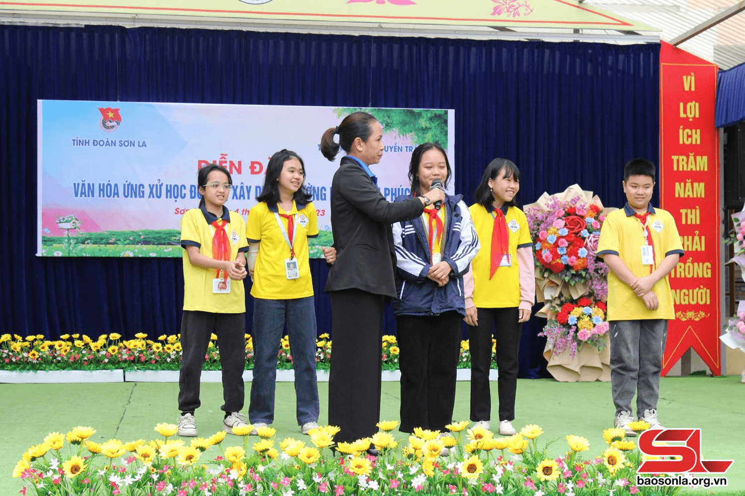 Lăng kính văn hóa: Xây dựng trường học hạnh phúc