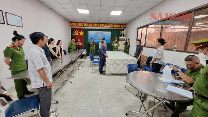 Bắt giam Giám đốc, Phó giám đốc Trung tâm đăng kiểm 50-04V