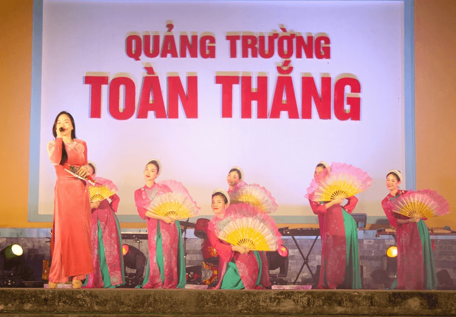 Nhà hát Ca múa nhạc Quân đội tổ chức lưu diễn tại tỉnh Hà Giang và Tuyên Quang