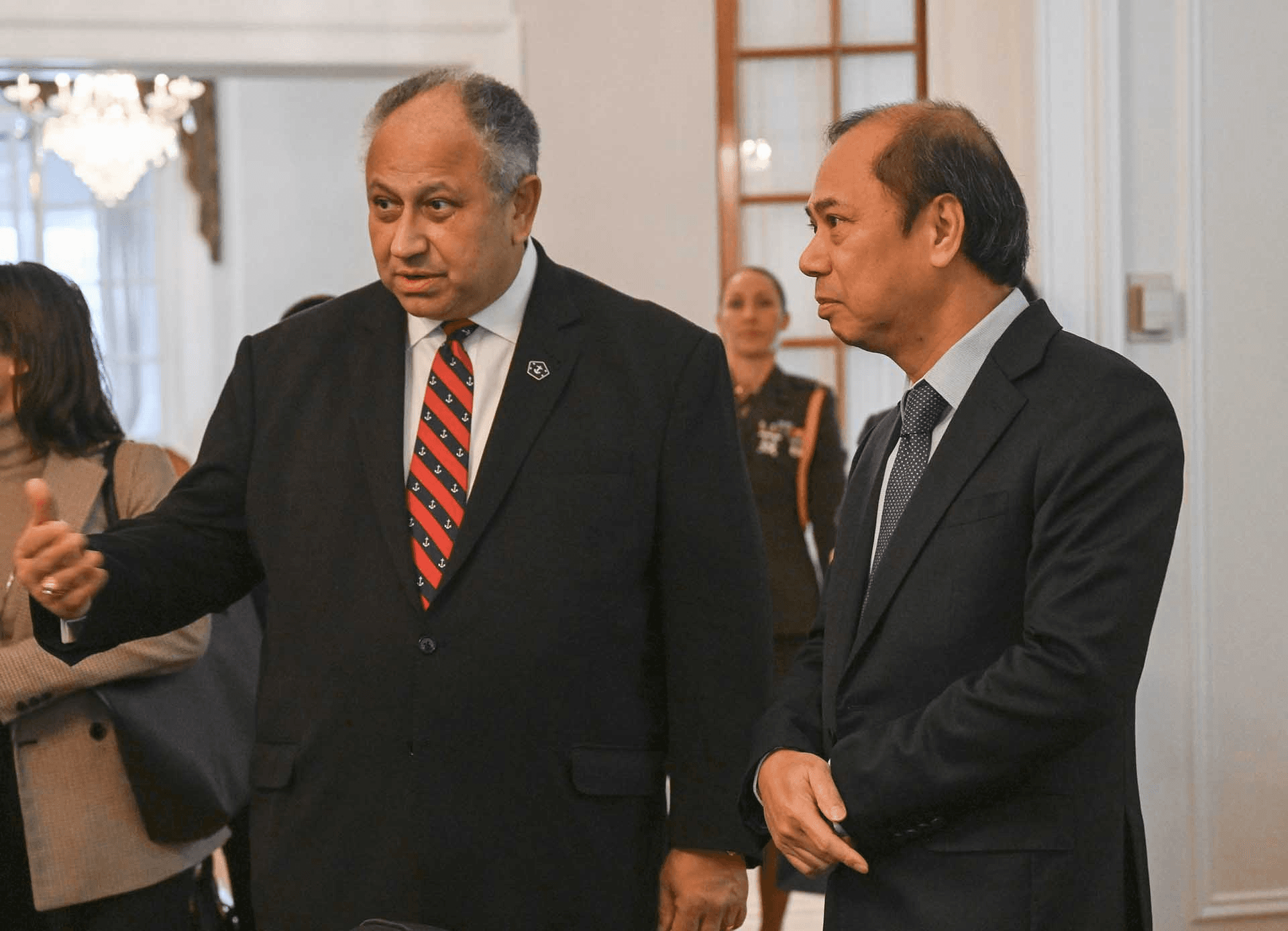 Đại sứ Việt Nam tại Mỹ thăm và làm việc tại Học viện Hải quân Mỹ (tiểu bang Maryland)