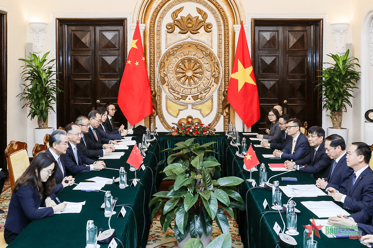 Hoạt động ngoại giao sôi nổi trong bối cảnh tin cậy chính trị cao độ Việt Nam - Trung Quốc