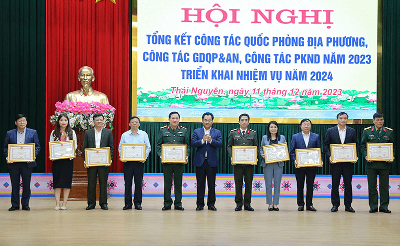 Thái Nguyên: Lực lượng vũ trang địa phương duy trì nghiêm chế độ sẵn sàng chiến đấu