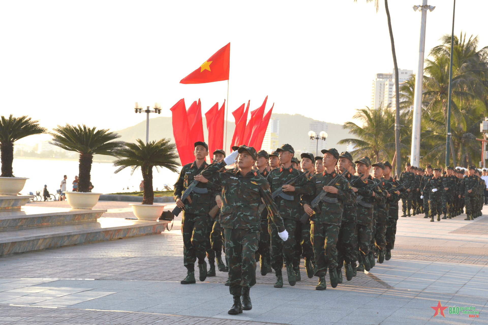 Khánh Hòa: Tổ chức duyệt đội ngũ chào mừng kỷ niệm Ngày thành lập Quân đội nhân dân Việt Nam