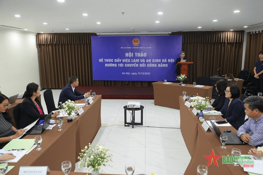 Thúc đẩy việc làm và an sinh xã hội hướng tới chuyển đổi công bằng