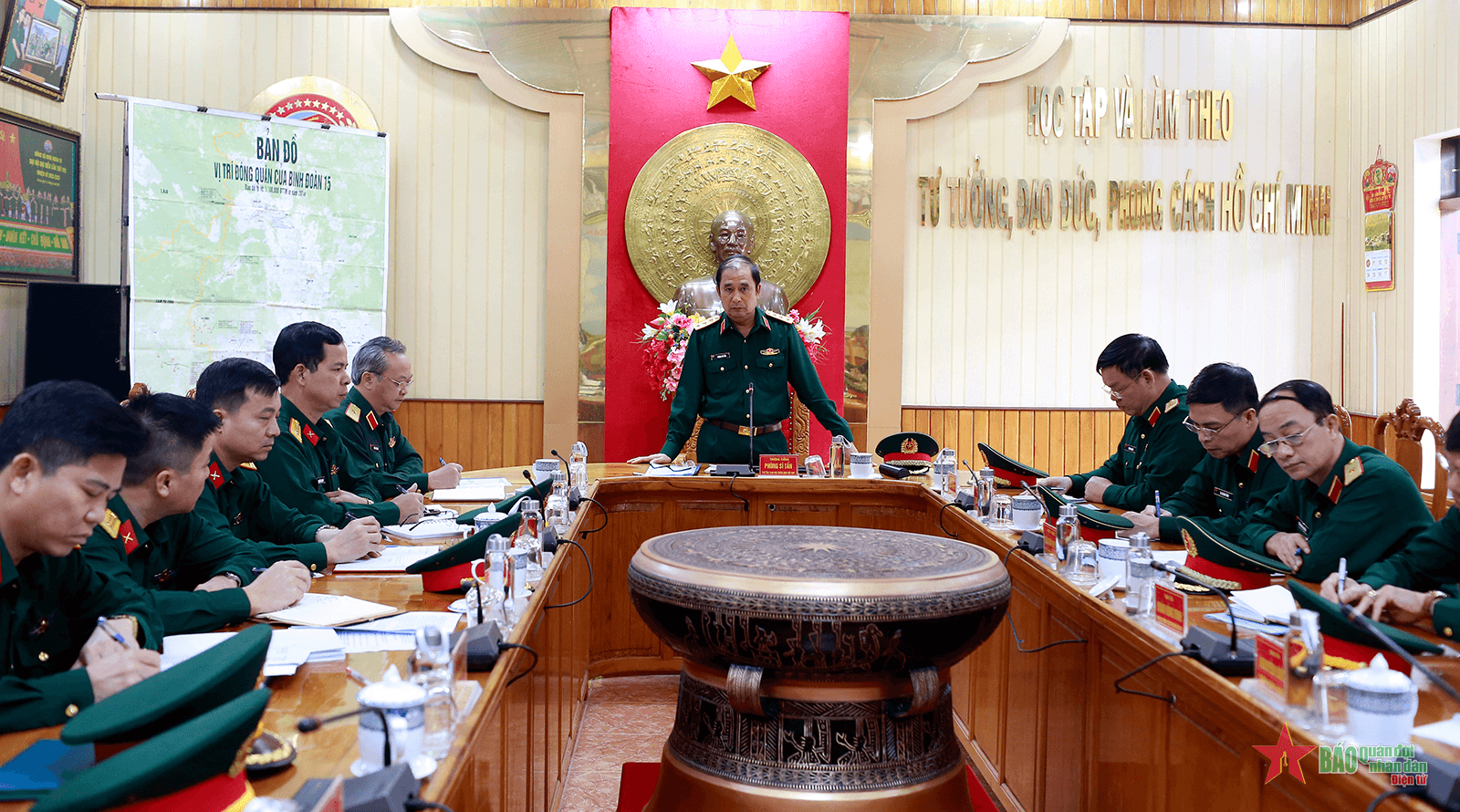 Thượng tướng Phùng Sĩ Tấn thăm và làm việc tại Binh đoàn 15