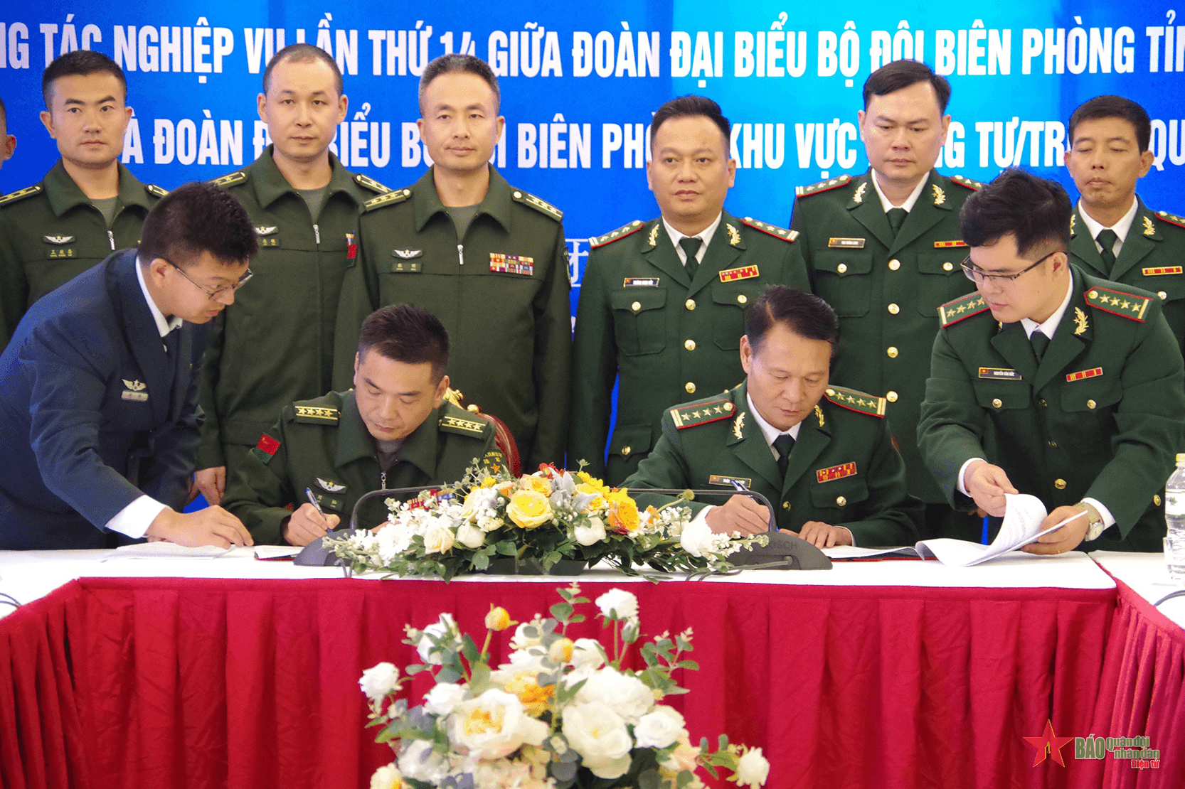 Hội đàm công tác biên phòng giữa Bộ đội Biên phòng tỉnh Lai Châu và Bộ đội Biên phòng khu vực Mông Tự (tỉnh Vân Nam, Trung Quốc)