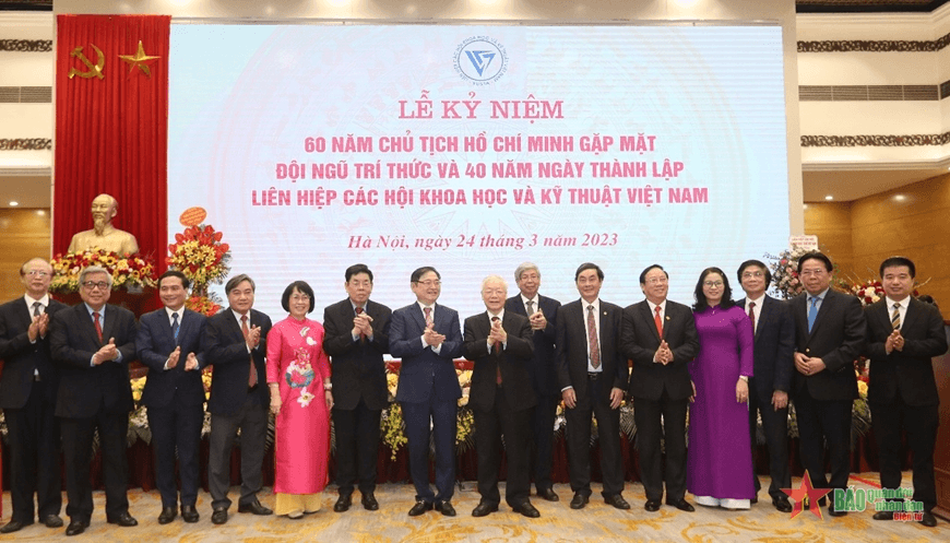 Học tập, quán triệt, triển khai Nghị quyết Trung ương 8, khóa XIII - Nhiều nội dung mới, quan trọng về đội ngũ trí thức