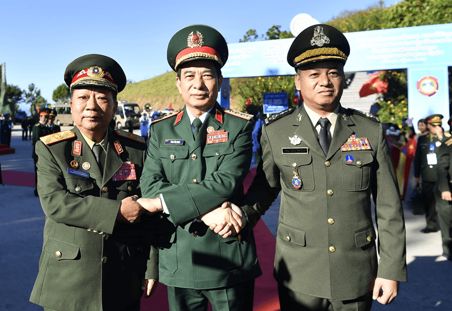 Giao lưu hữu nghị quốc phòng biên giới Việt Nam-Lào-Campuchia lần thứ nhất - Viết tiếp những trang sử mới của tình đoàn kết
