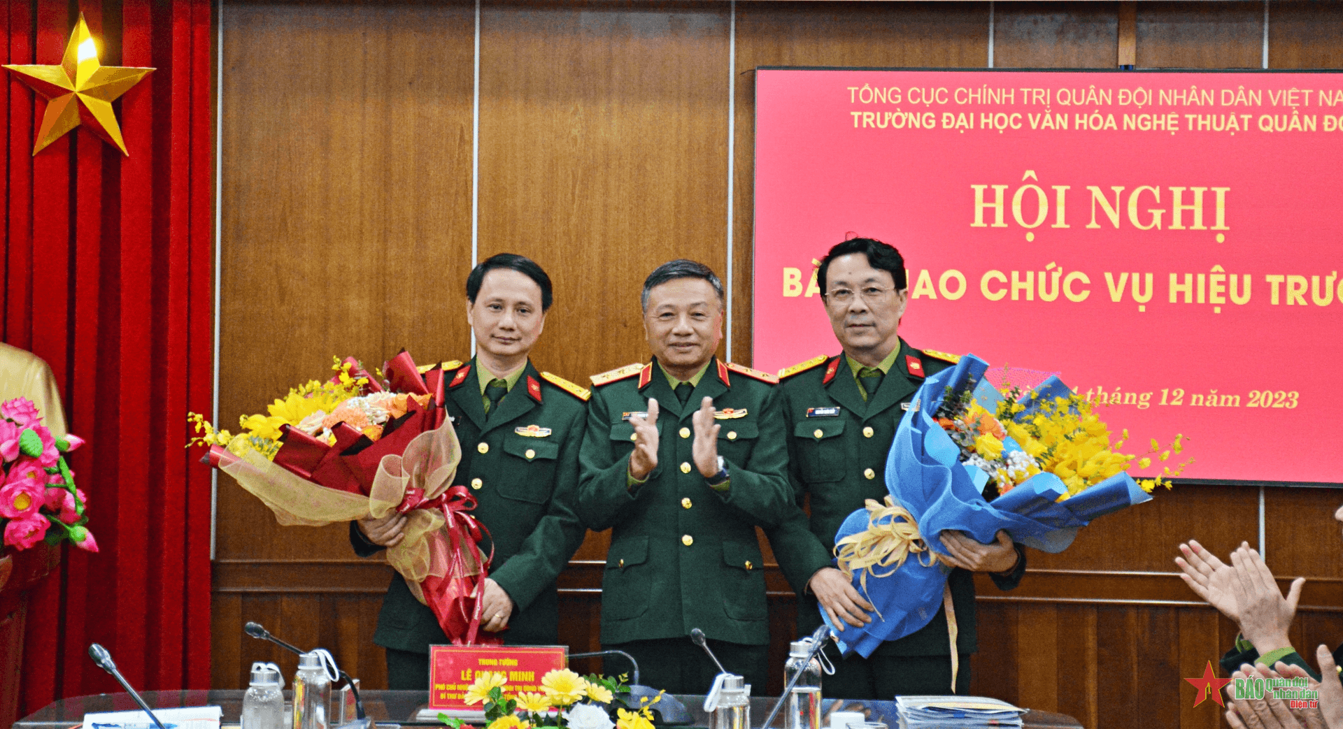 Bàn giao chức vụ Hiệu trưởng Trường Đại học Văn hóa Nghệ thuật Quân đội