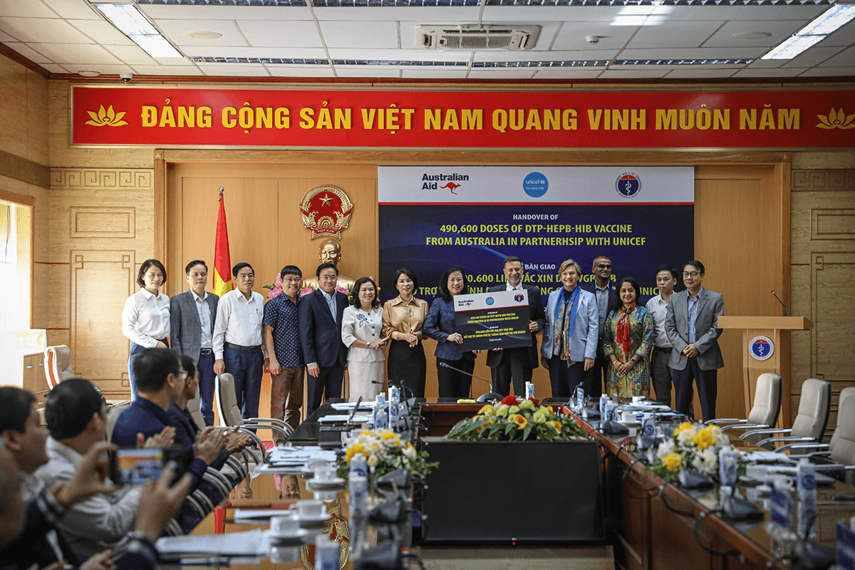 Australia và UNICEF hỗ trợ 490.000 liều vắc-xin 5 trong 1 cho trẻ em Việt Nam