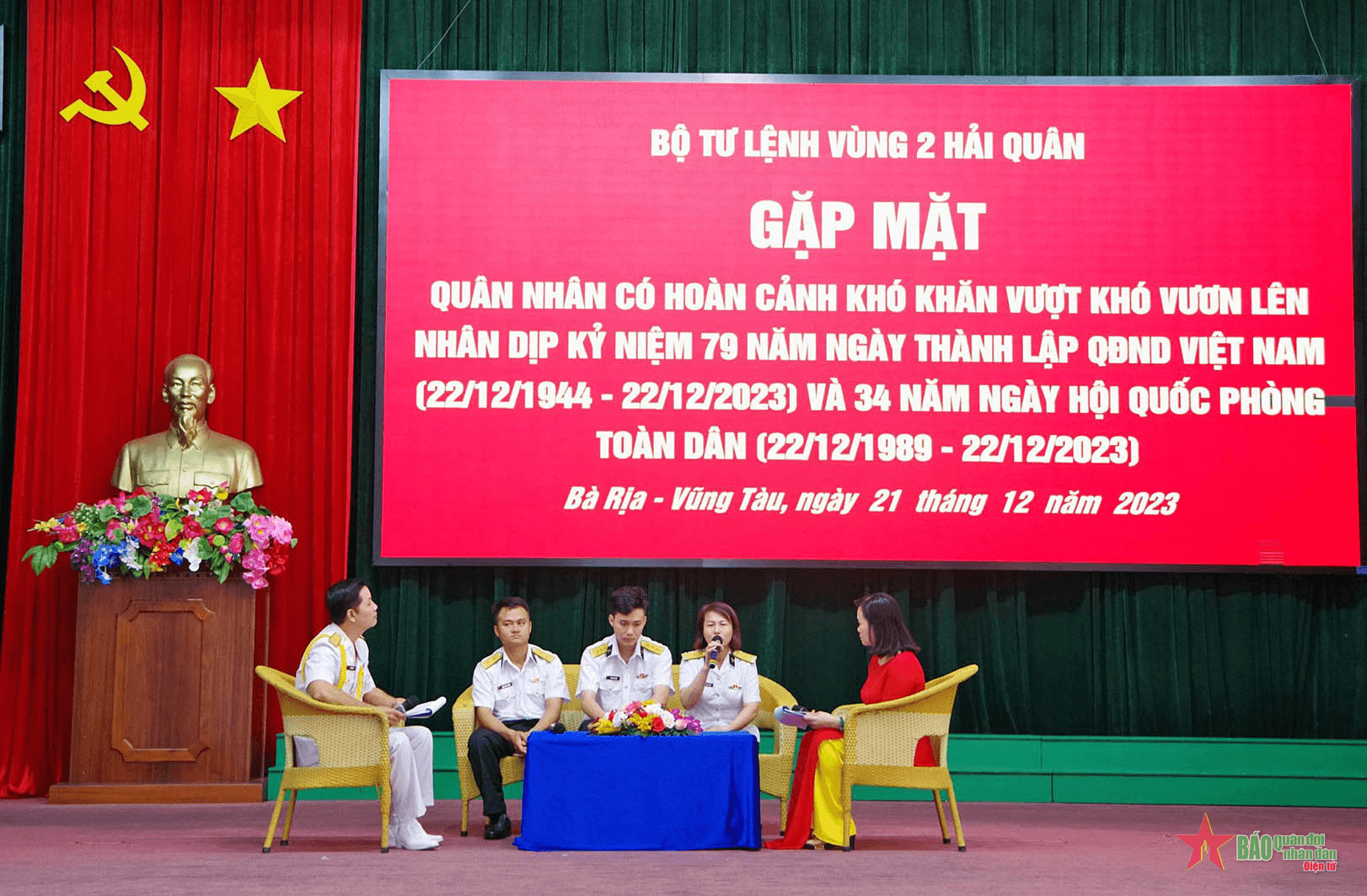 Vùng 2 Hải quân gặp gỡ quân nhân có hoàn cảnh khó khăn