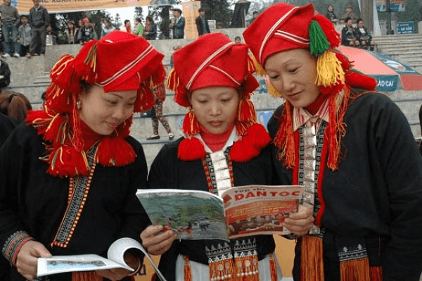 Hỏi-đáp pháp luật: Ủy ban nhân cấp huyện, xã tổ chức triển khai thực hiện cấp một số ấn phẩm báo, tạp chí cho vùng đồng bào dân tộc thiểu số và miền núi