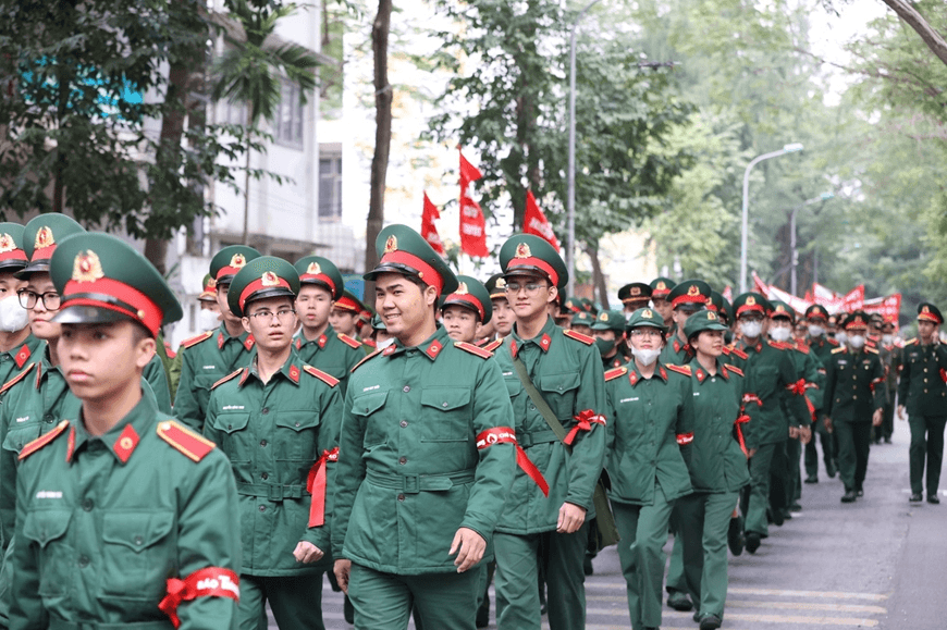 Những giọt máu hồng ấm nồng Giáng sinh