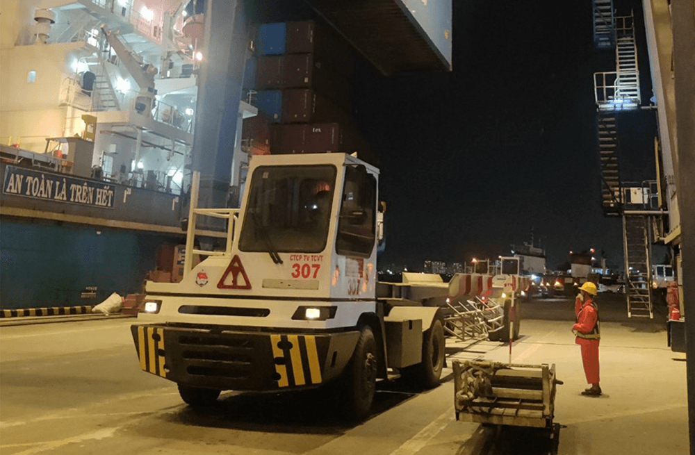 Bảo đảm kỹ thuật cho nhiệm vụ kinh tế, quốc phòng