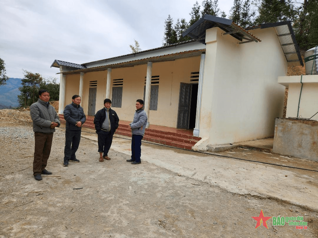 Nông dân vùng cao Mèo Vạc hiến đất xây dựng nhà văn hóa thôn, bản