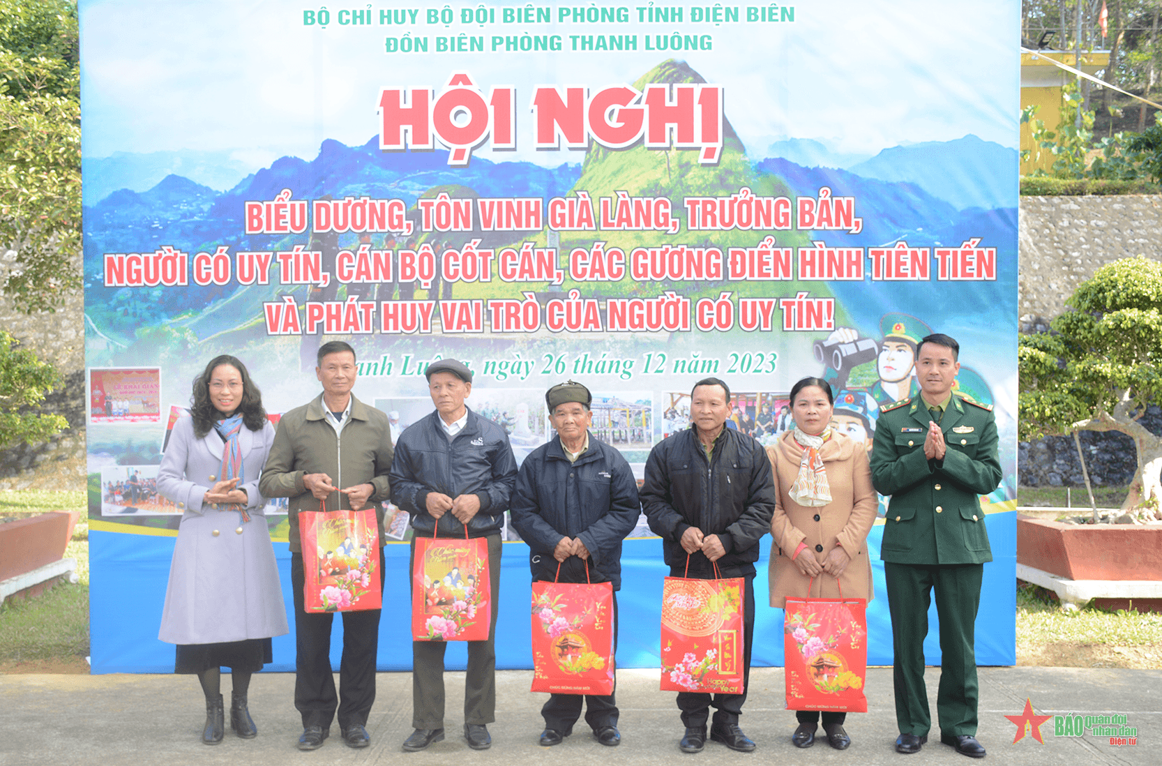 Tôn vinh điển hình tiên tiến, phát huy vai trò người có uy tín khu vực biên giới tỉnh Điện Biên