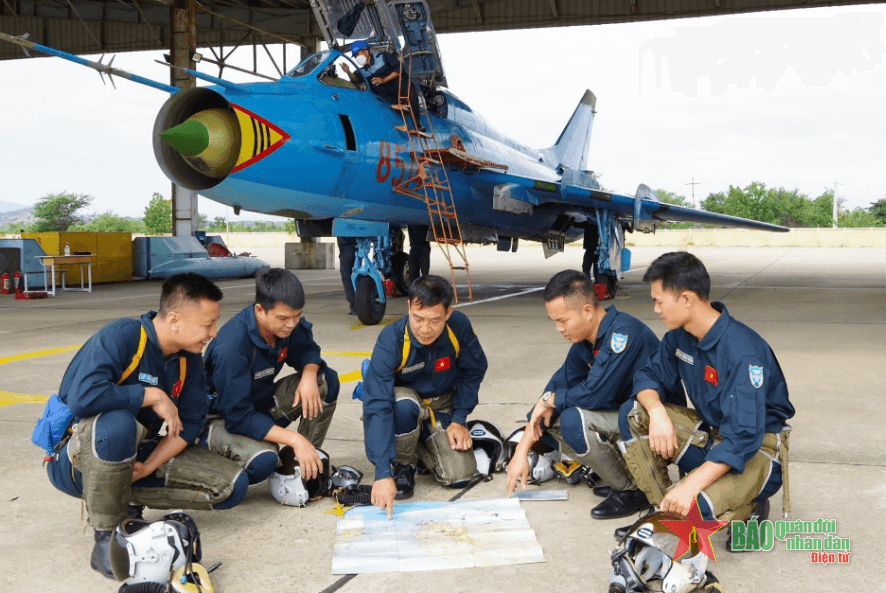Chiến lược bảo vệ Tổ quốc trong tình hình mới: Thực hiện kế sách "giữ nước từ khi nước chưa nguy"-Bài 2: Xây dựng, củng cố tiềm lực quốc phòng trong thời bình