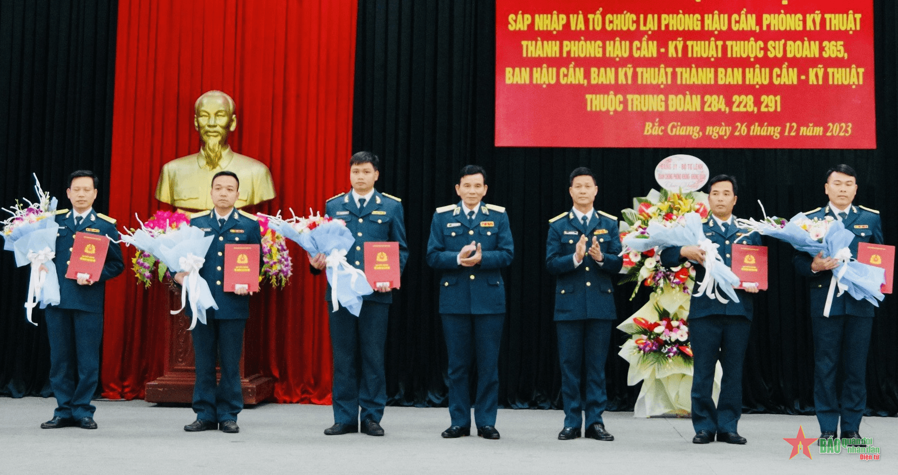 Sư đoàn Phòng không 365 tổ chức Lễ công bố sáp nhập và tổ chức lại cơ quan Hậu cần-Kỹ thuật