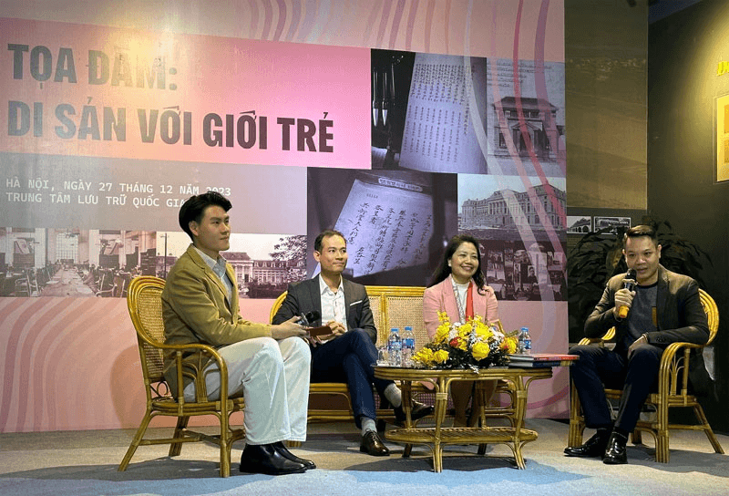 Nâng cao nhận thức của giới trẻ về bảo tồn, phát huy giá trị tài liệu lưu trữ và di sản tư liệu
