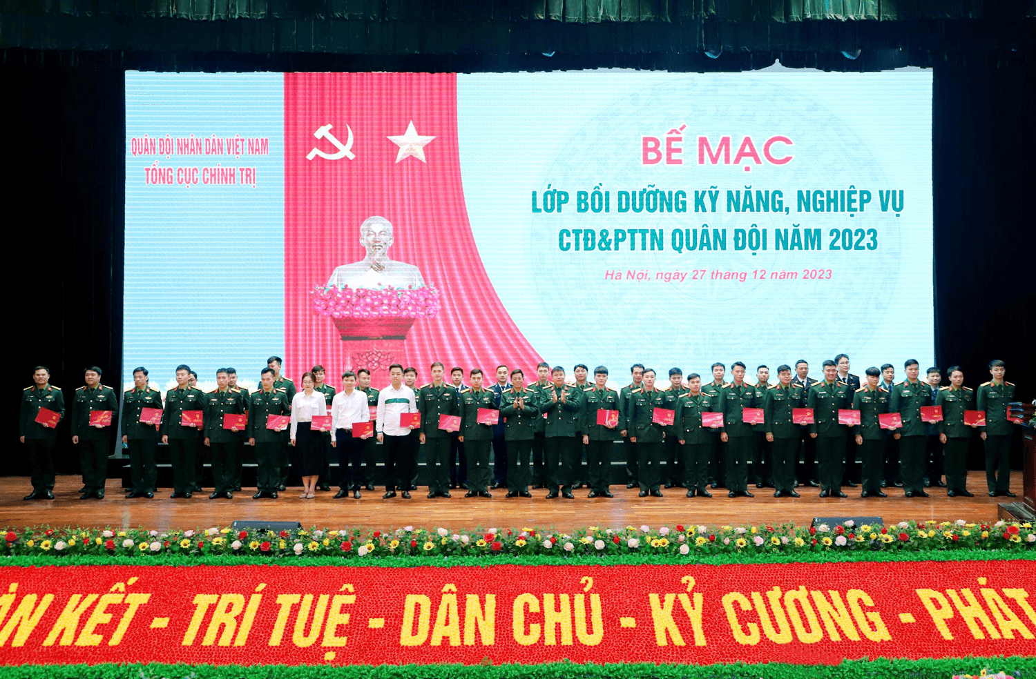 Tăng cường bồi dưỡng kỹ năng thực hành cho cán bộ Đoàn trong Quân đội
