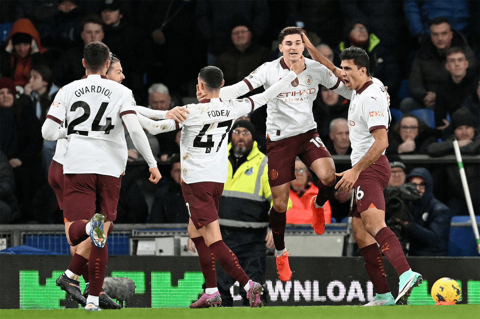 Tin thể thao hôm nay (28-12): Man City và Chelsea hưởng trọn niềm vui