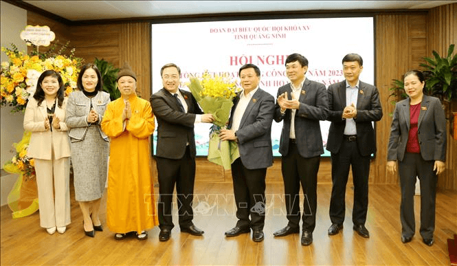 Kiện toàn chức danh Trưởng đoàn đại biểu Quốc hội tỉnh Quảng Ninh