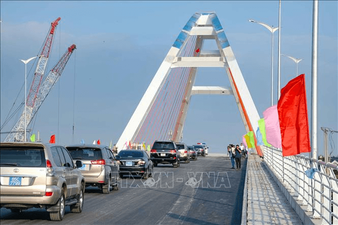 Thông xe kỹ thuật cầu Trần Hoàng Na bắc qua sông Cần Thơ