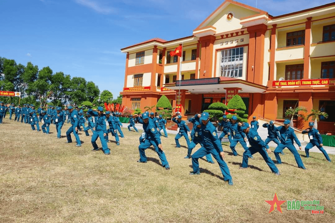 Lực lượng vũ trang huyện Lệ Thủy, Quảng Bình: Đẩy mạnh phong trào đua, đuổi, vượt điển hình