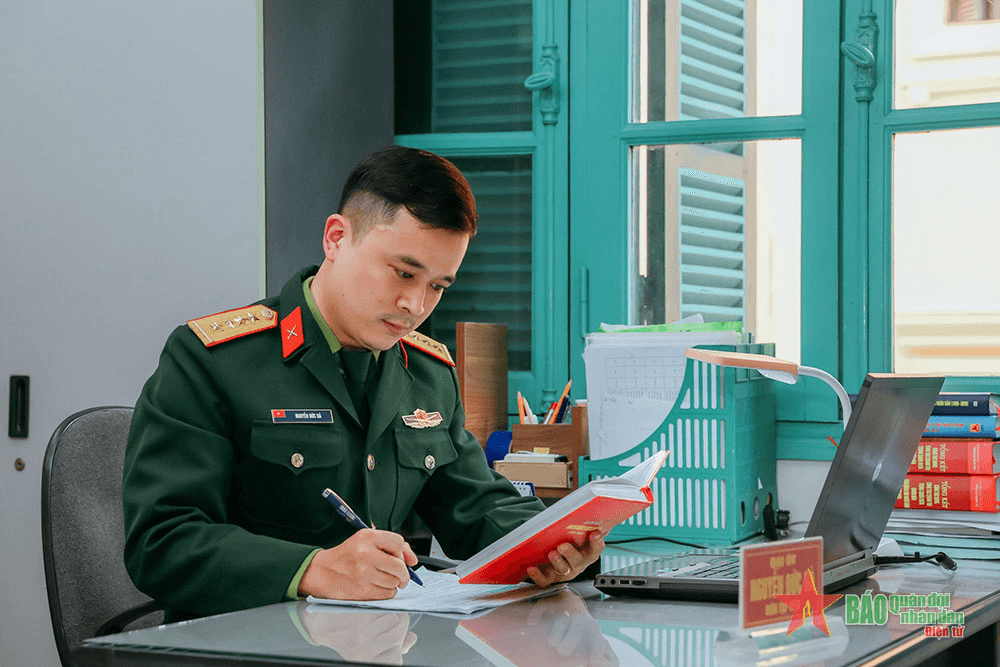Cần mẫn, trách nhiệm với công việc