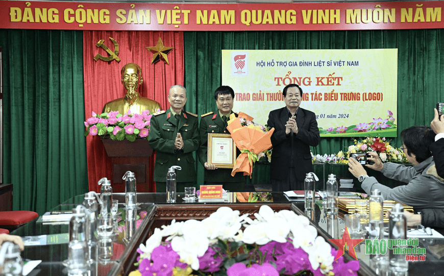 Trao giải sáng tác biểu trưng Hội hỗ trợ gia đình liệt sĩ Việt Nam