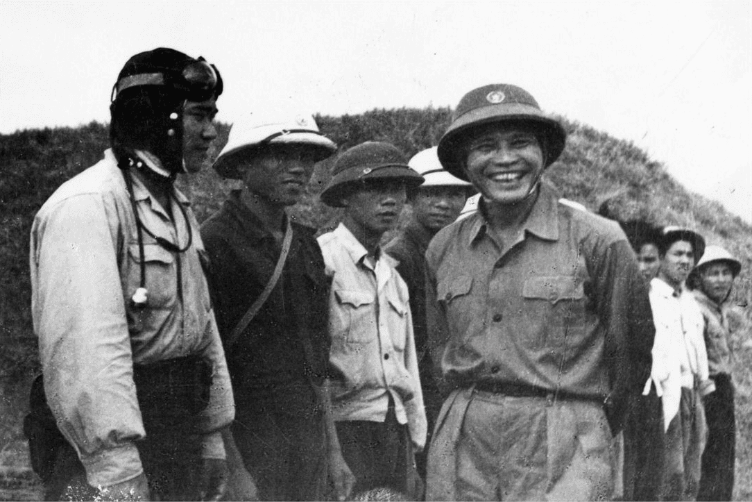 Quan điểm của Đại tướng Nguyễn Chí Thanh về tinh thần của quân đội là yếu tố quyết định mọi thắng lợi trên chiến trường, vận dụng trong xây dựng quân đội hiện nay