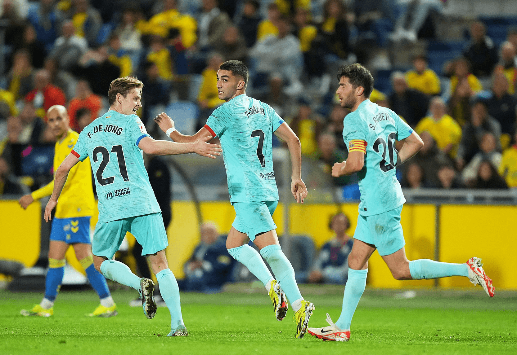 Tin thể thao hôm nay (5-1): Barca thắng nhọc nhằn, Thể Công-Viettel có HLV mới
