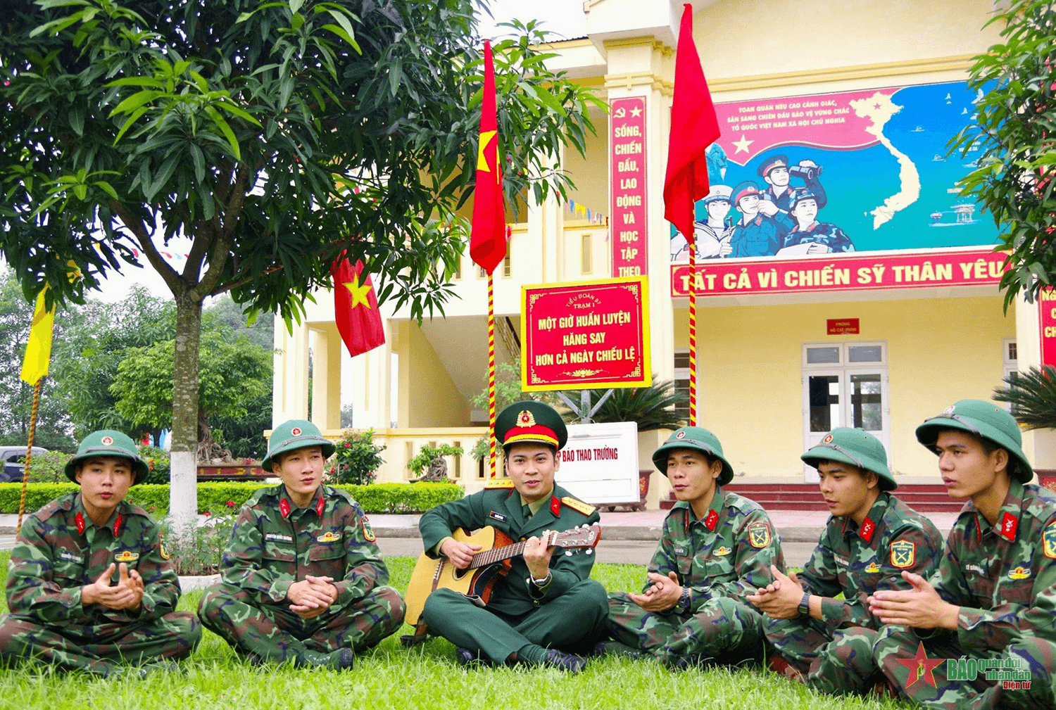 Cán bộ toàn năng nhờ hăng say luyện rèn