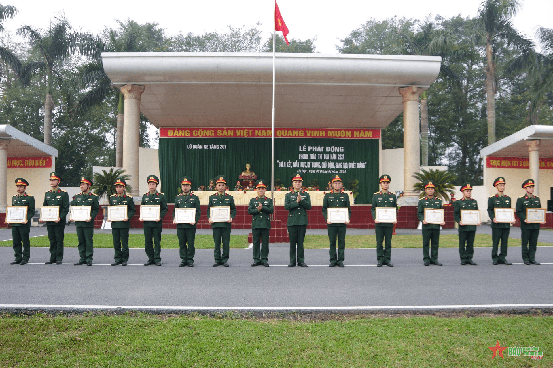 Lữ đoàn Xe tăng 201 phát động phong trào thi đua Quyết thắng năm 2024