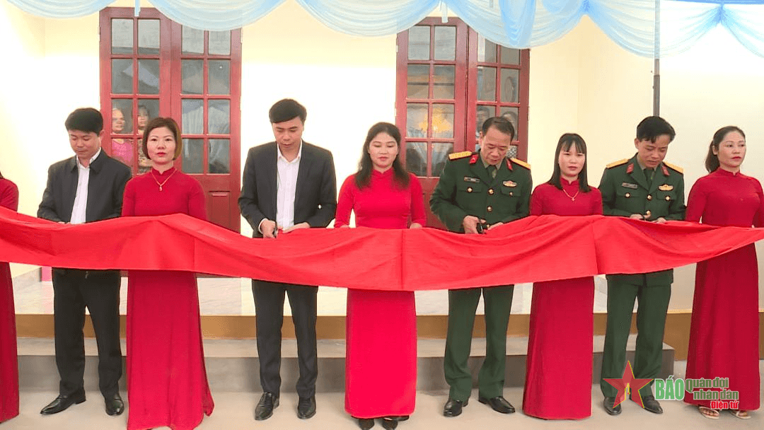 Ninh Bình: Khánh thành, bàn giao nhà tình nghĩa tặng gia đình liệt sĩ