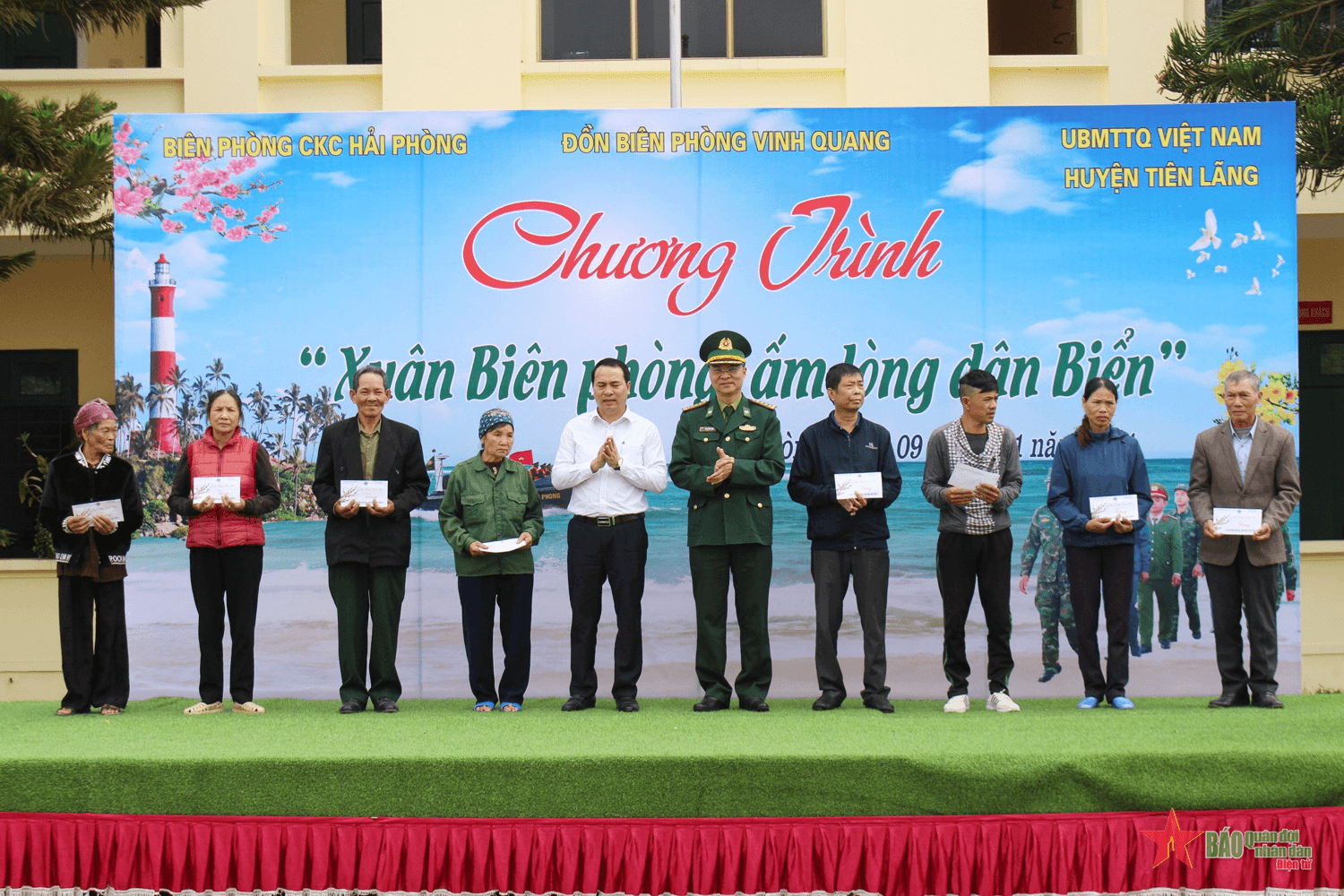 Ấm áp tình quân - dân nơi biên giới biển huyện Tiên Lãng, TP Hải Phòng