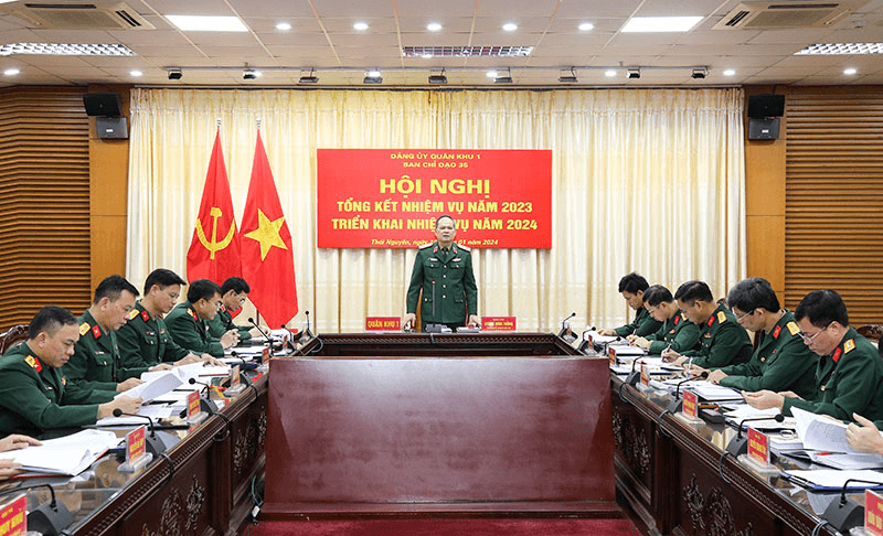 Ban chỉ đạo 35 Đảng ủy Quân khu 1: Tăng cường bảo vệ nền tảng tư tưởng của Đảng, đấu tranh phản bác quan điểm sai trái
