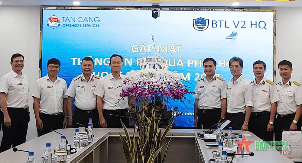 Phối hợp chặt chẽ giữa Vùng 2 Hải quân và Công ty cổ phần Dịch vụ biển Tân Cảng