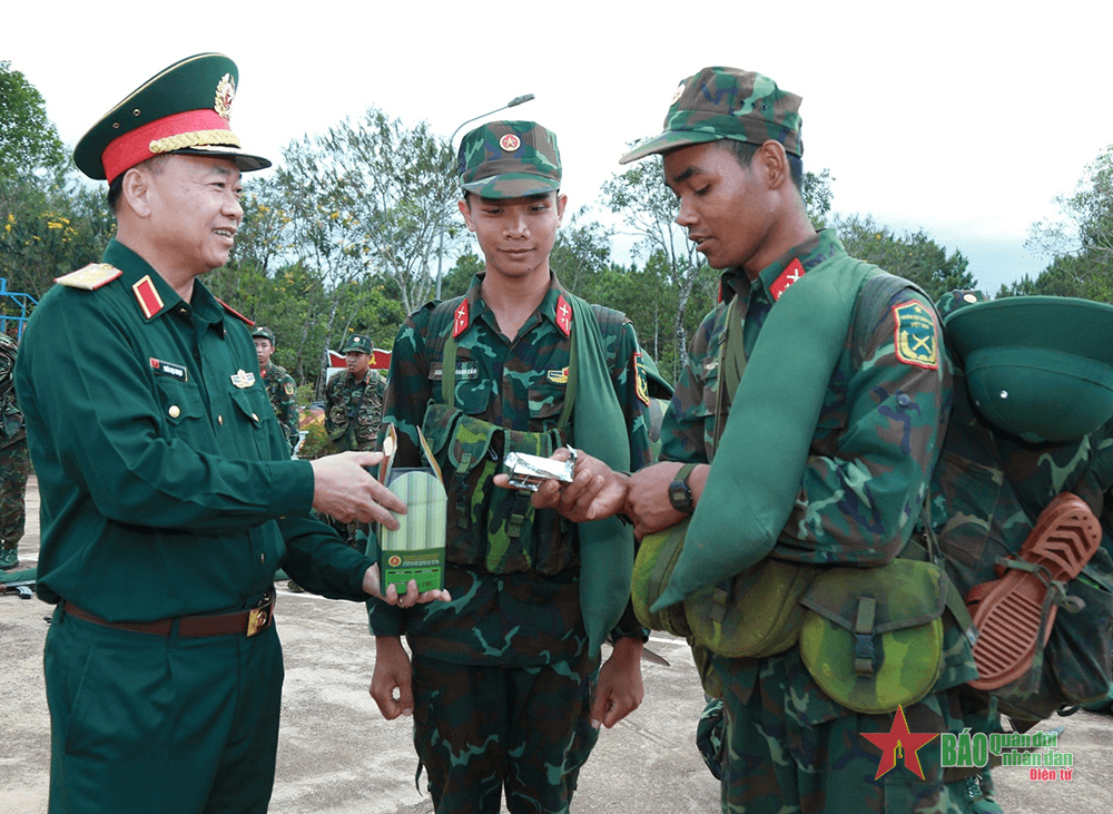Món quà của Tư lệnh