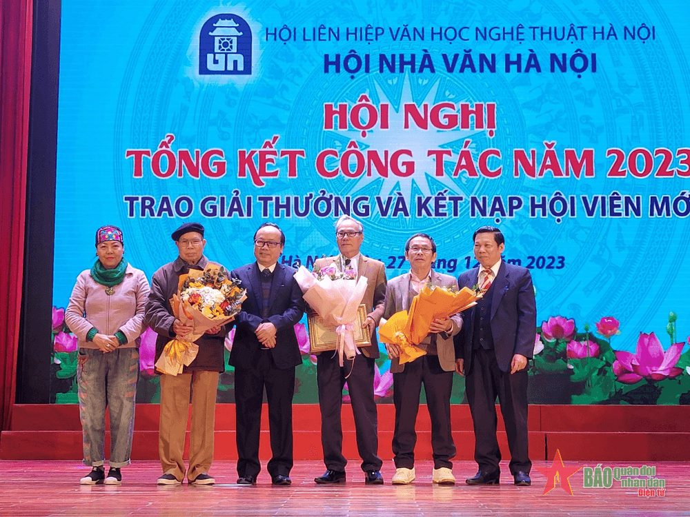 Hà Nội hào hoa thanh lịch: Nhà văn lớn của văn chương Việt Nam hiện đại