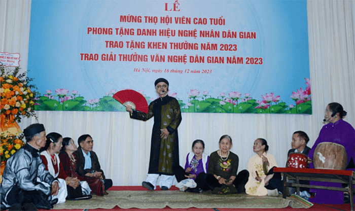 Muốn có tác phẩm giá trị, văn nghệ dân gian phải gắn với đời sống hiện đại