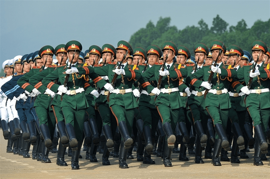 Trợ cấp hằng tháng cho quân nhân thời kỳ chống Mỹ có thời gian phục vụ 10-15 năm được thực hiện như thế nào?