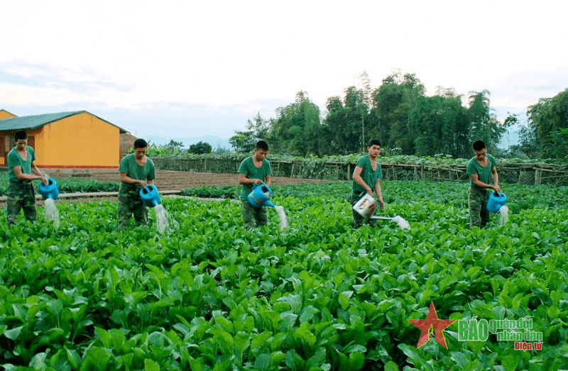 Khắc phục khó khăn, bảo đảm tốt hậu cần trong mọi tình huống