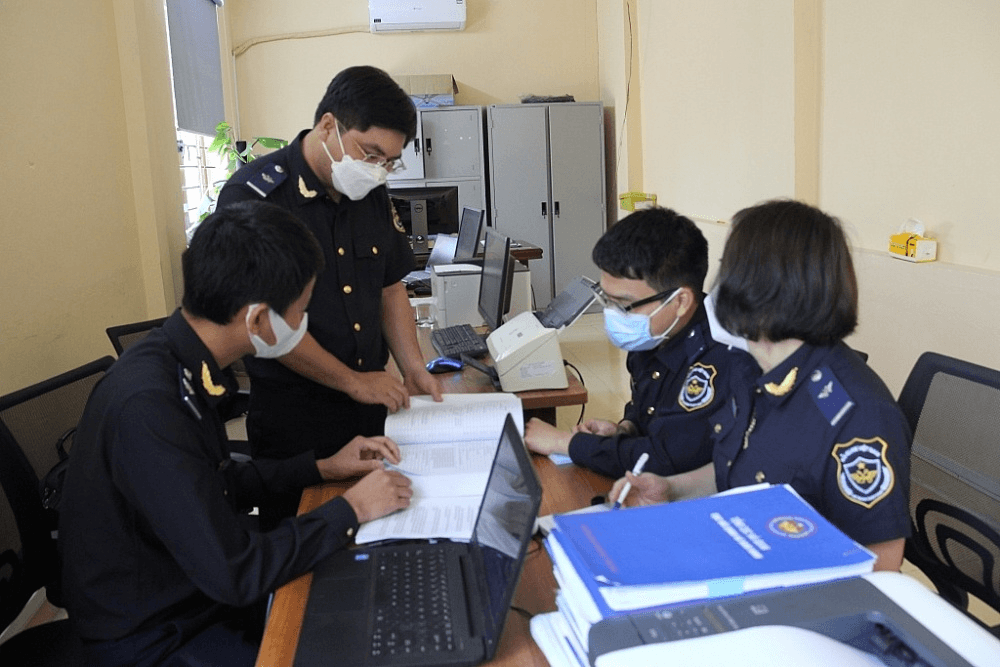Bổ sung quy định về kê khai, bảo lãnh, thu nộp thuế