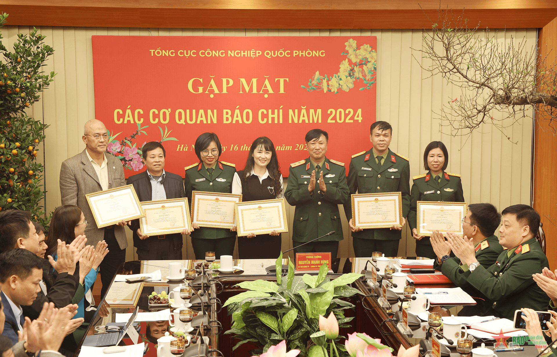Các cơ quan báo chí luôn đồng hành với công nghiệp quốc phòng