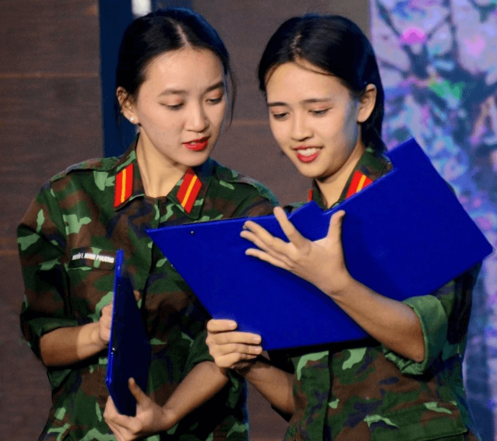 Nét duyên bộ đội tình báo quốc phòng trên sân khấu
