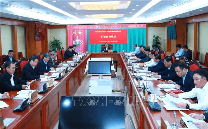 Ủy ban Kiểm tra Trung ương quyết định kỷ luật Ban Thường vụ Đảng ủy Bộ Công Thương nhiệm kỳ 2015-2020